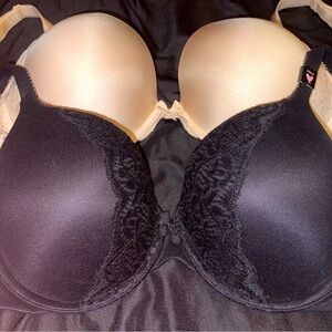 2 Victorias Secret “Perfect Shape” style Bras NWT/NWOT